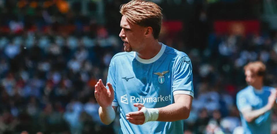 Lazio player applauding during match on the field