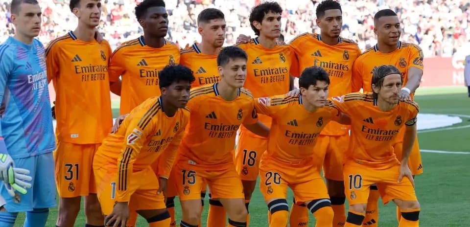 Real Madrid starting lineup before La Liga match