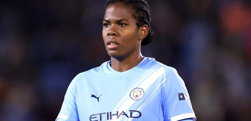 Player in Manchester City kit during match