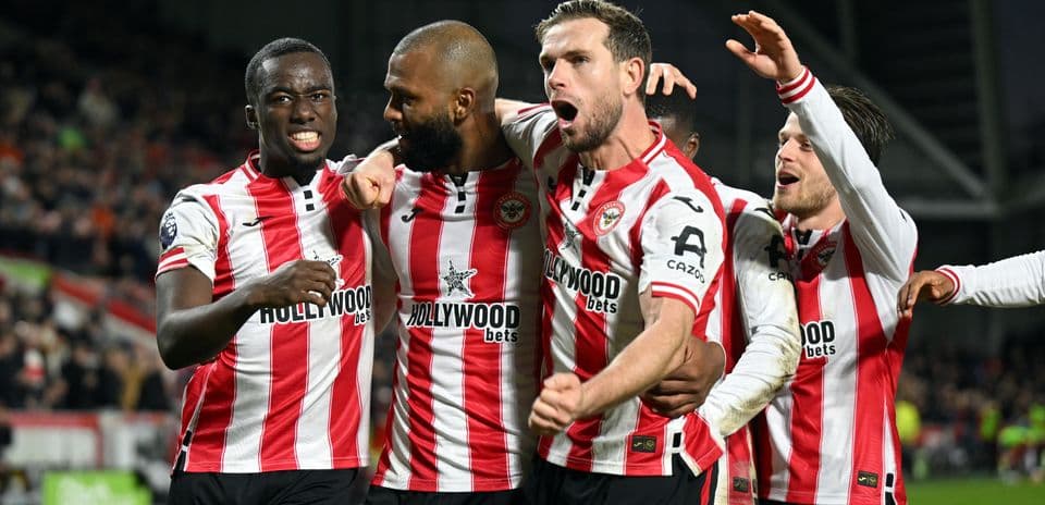 Brentford players celebrating a goal during match