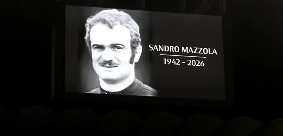 Tribute screen displaying Sandro Mazzola's portrait