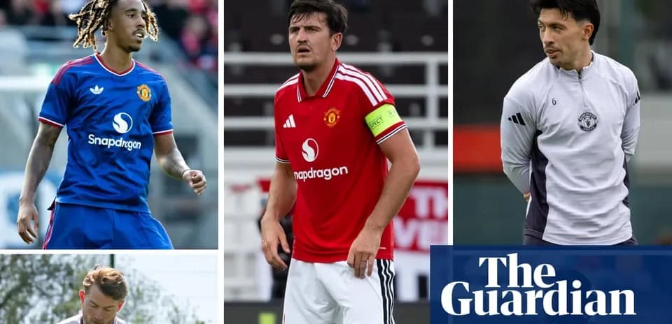 Four Manchester United players during training session