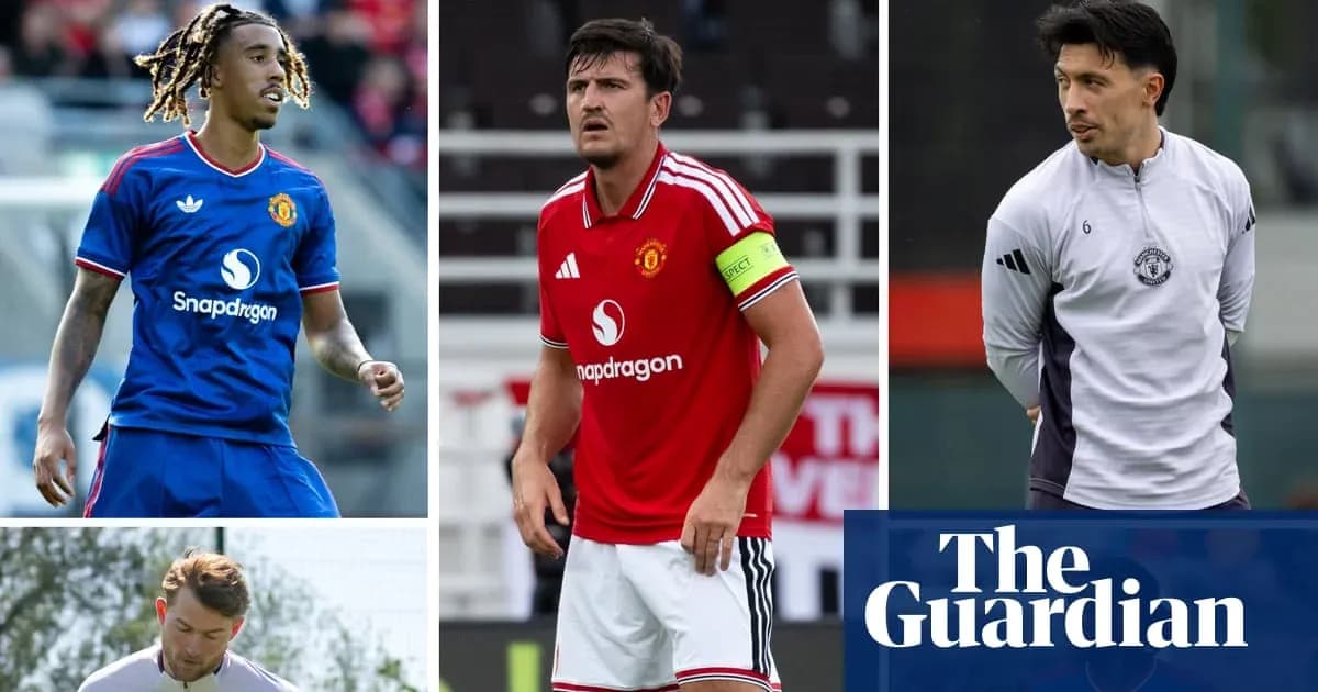 Four Manchester United players during training session