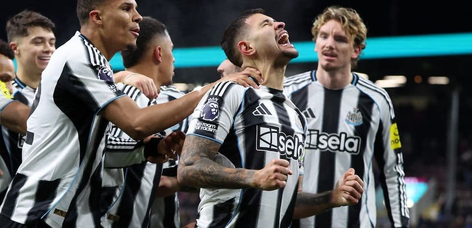 Newcastle United defeats Burnley 3-1 in Premier League clash.jpg
