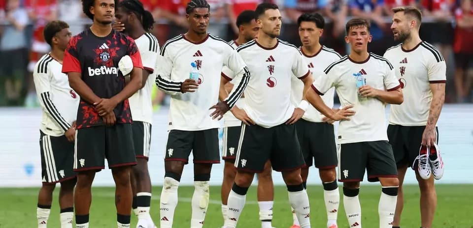 Players standing together during match break