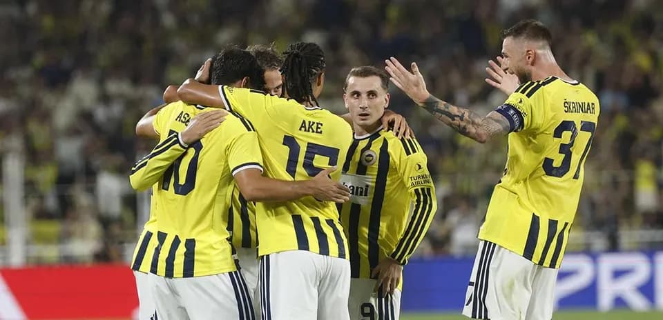 Fenerbahçe players celebrating a goal during match