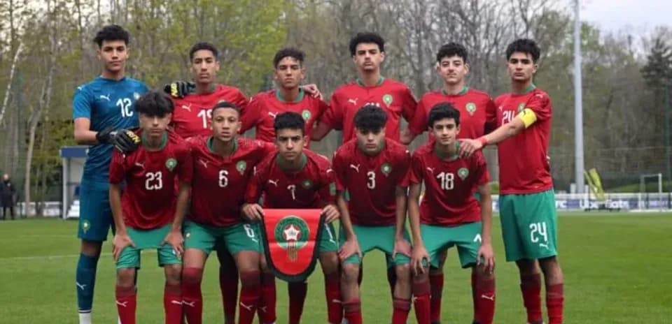 Moroccan youth football team posing for group photo