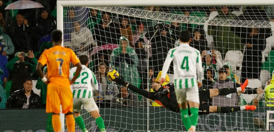 Goalkeeper saves penalty in Betis vs Madrid match