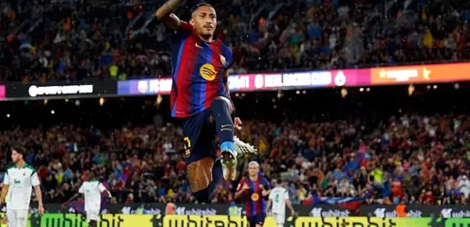 Player celebrating goal during FC Barcelona match