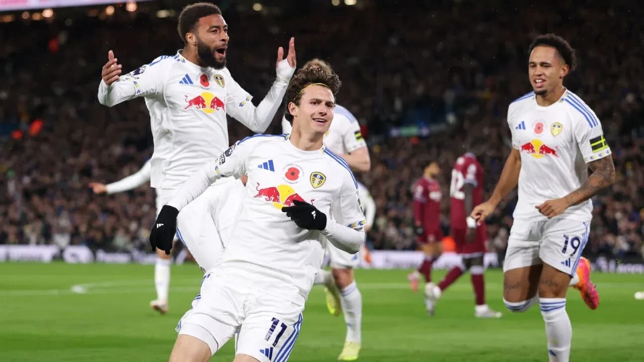 Leeds players celebrating goal against West Ham