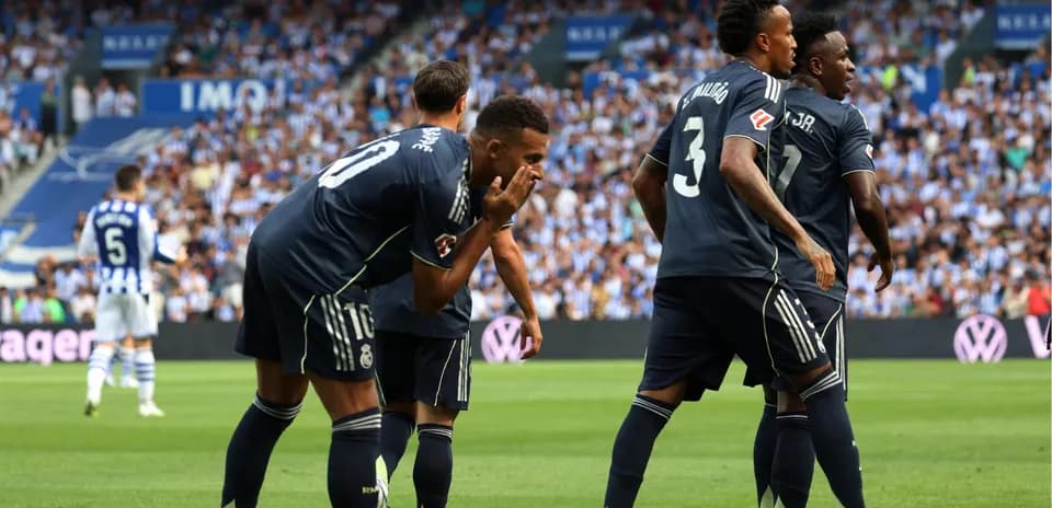 Real Sociedad players celebrating a goal