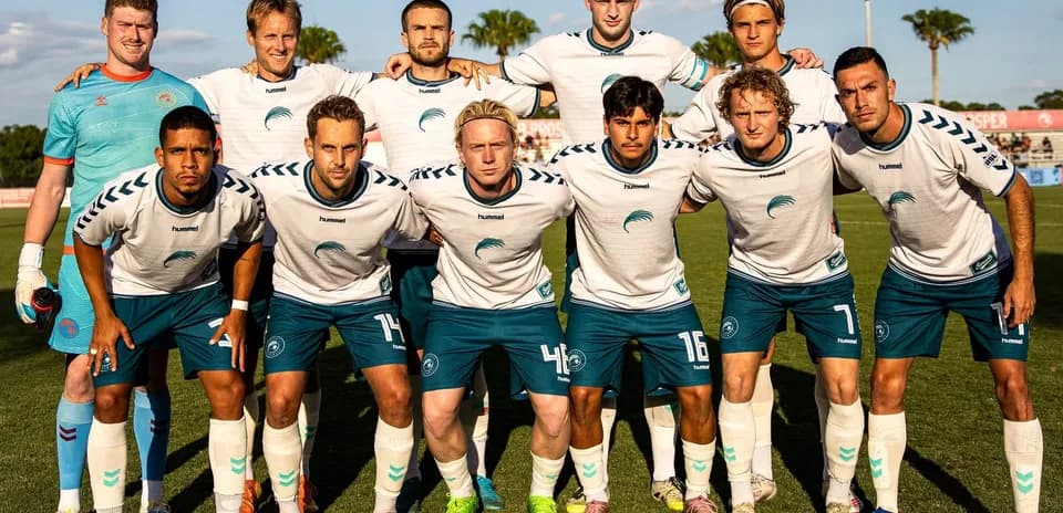 Naples team lineup before USL match