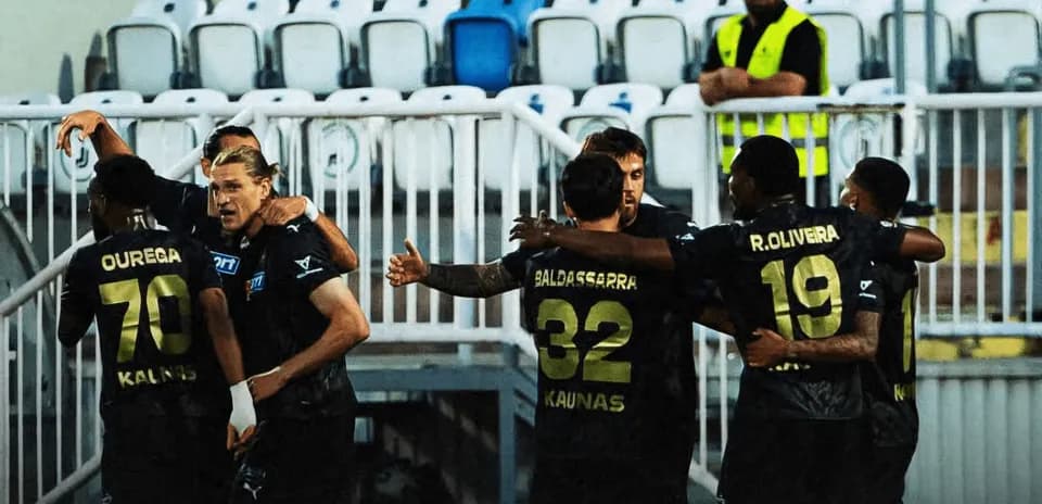Kauno Žalgiris players celebrating a goal
