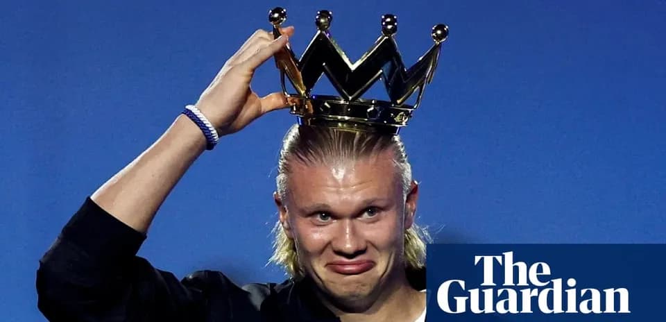 Player wearing a crown at an awards ceremony