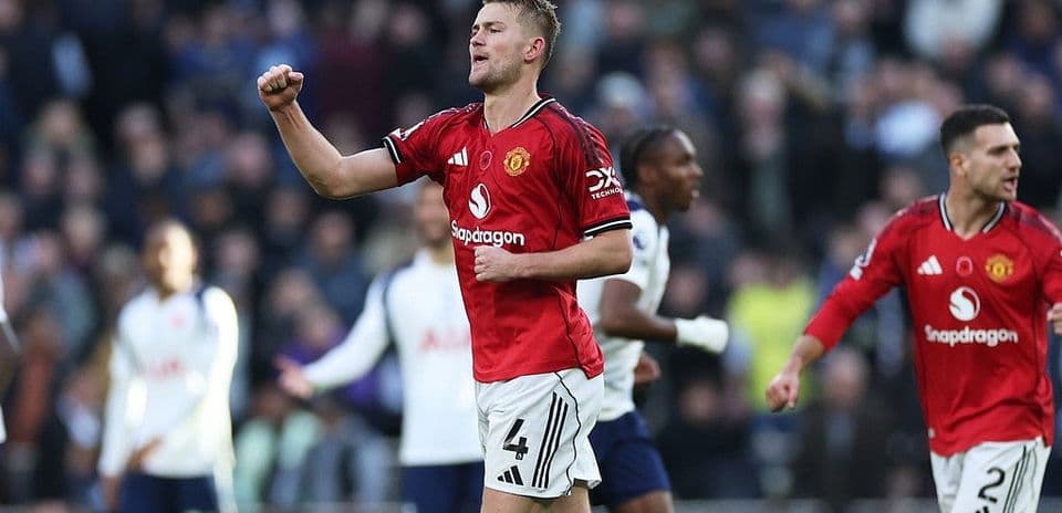 Manchester United vs Tottenham Match Prediction and Odds Analysis.jpg