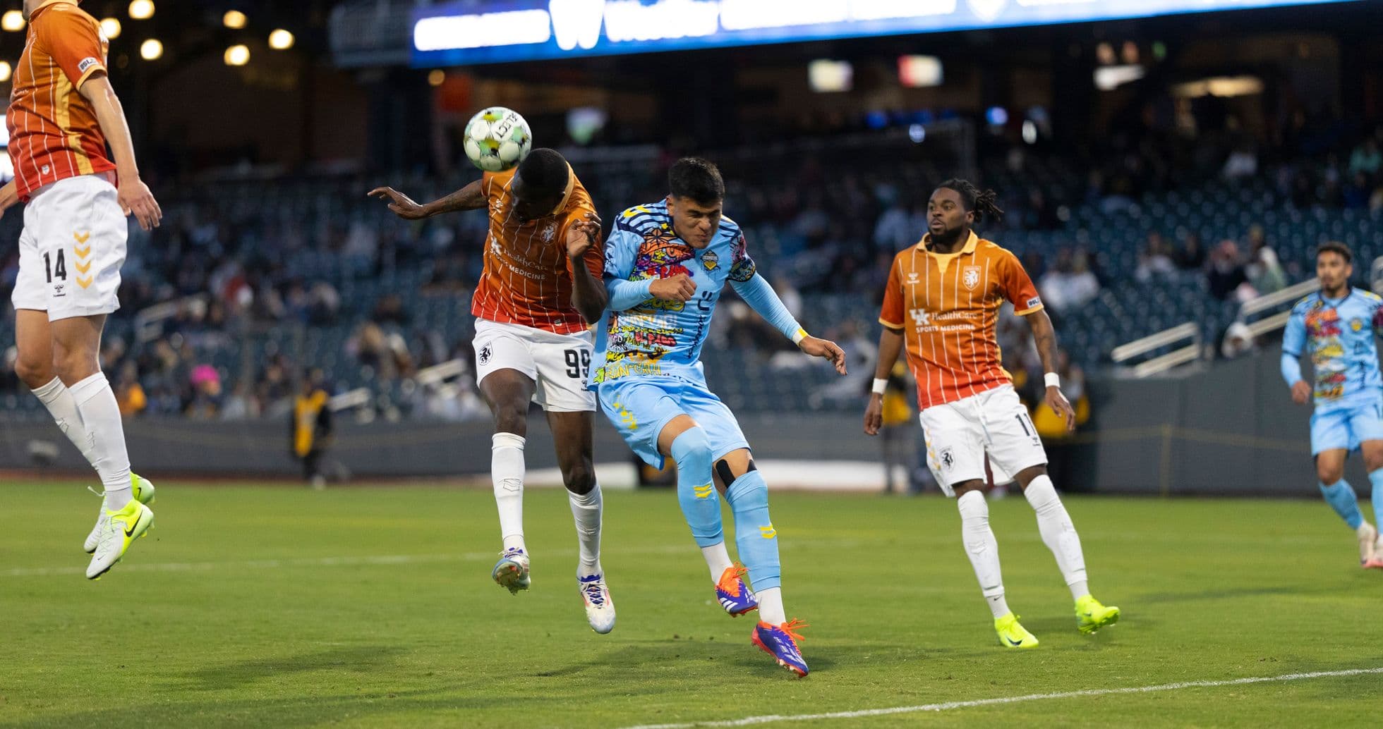 Players competing during El Paso Locomotive match