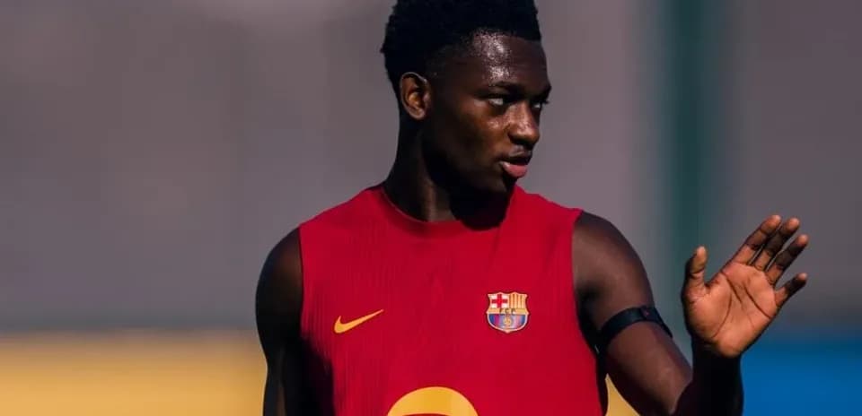 Player training in Barcelona jersey during practice