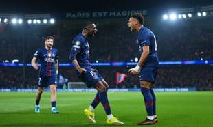 Players celebrating a goal for Paris Saint Germain
