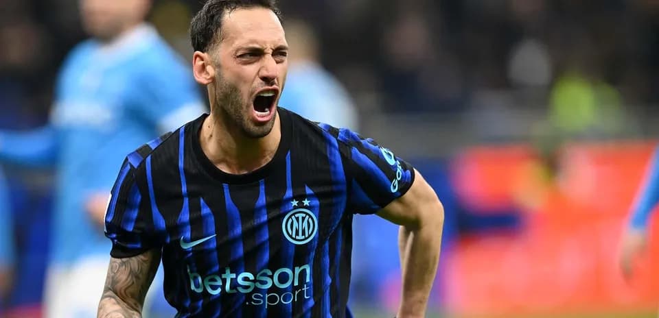 Player celebrating after scoring for Inter