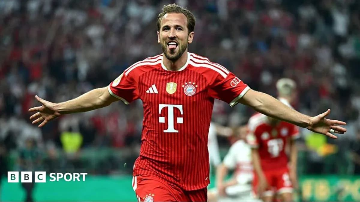 Player celebrating a goal in Bayern Munich jersey