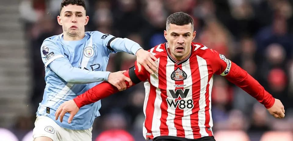 Phil Foden challenging for the ball against Sunderland