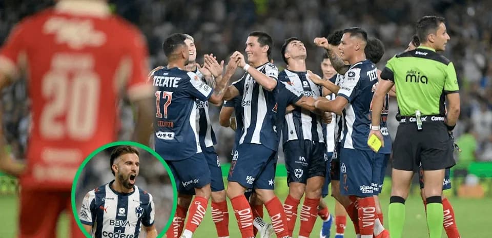 Monterrey players celebrating a goal during match