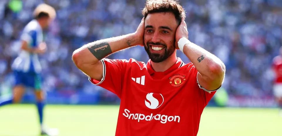 Bruno Fernandes celebrating after scoring a goal