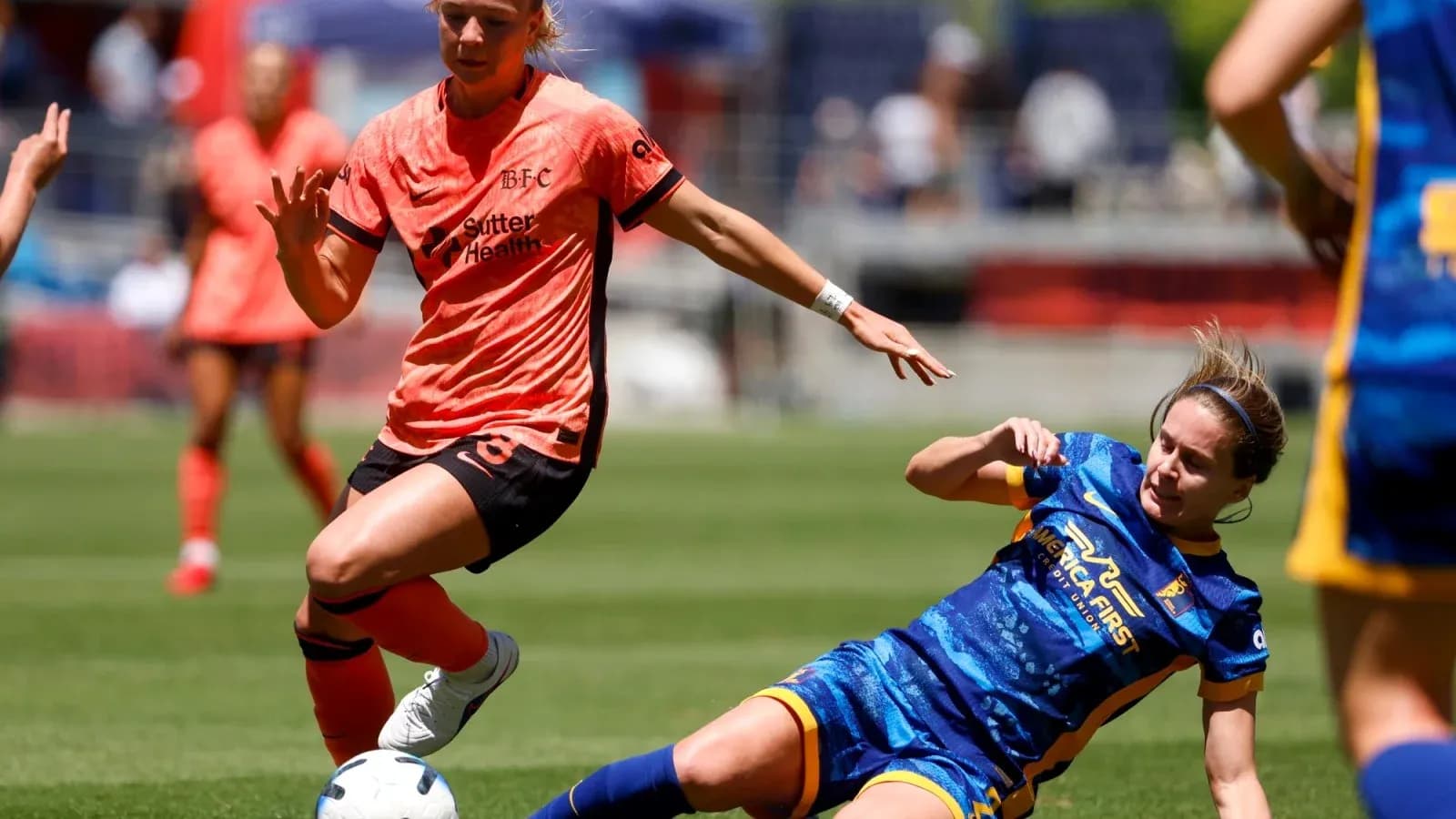 Bay FC player challenges Utah Royals opponent