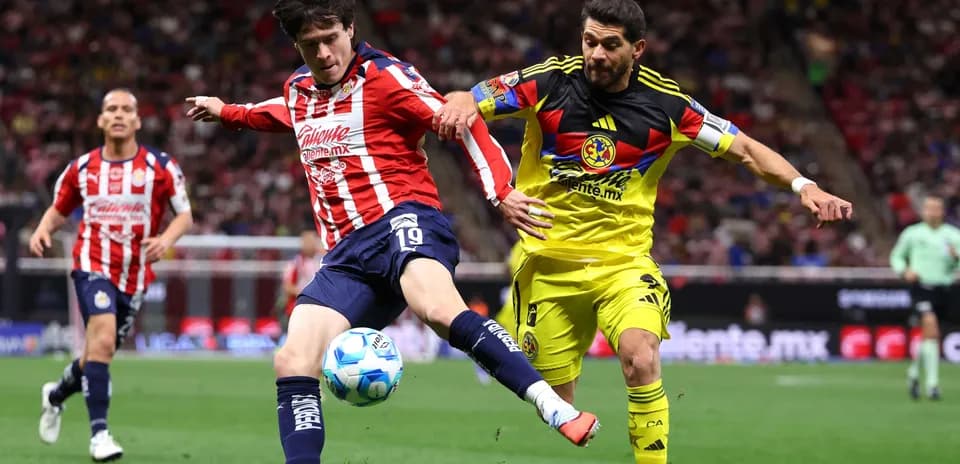 Club America and Chivas players contesting the ball