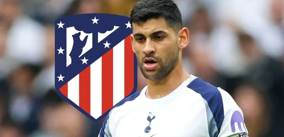 Player in Tottenham kit with Atlético Madrid logo