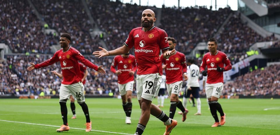 Manchester United vs Tottenham: Premier League Clash at Old Trafford.jpg