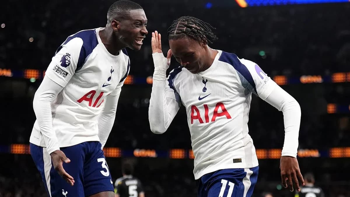 Tottenham players celebrating a goal during match