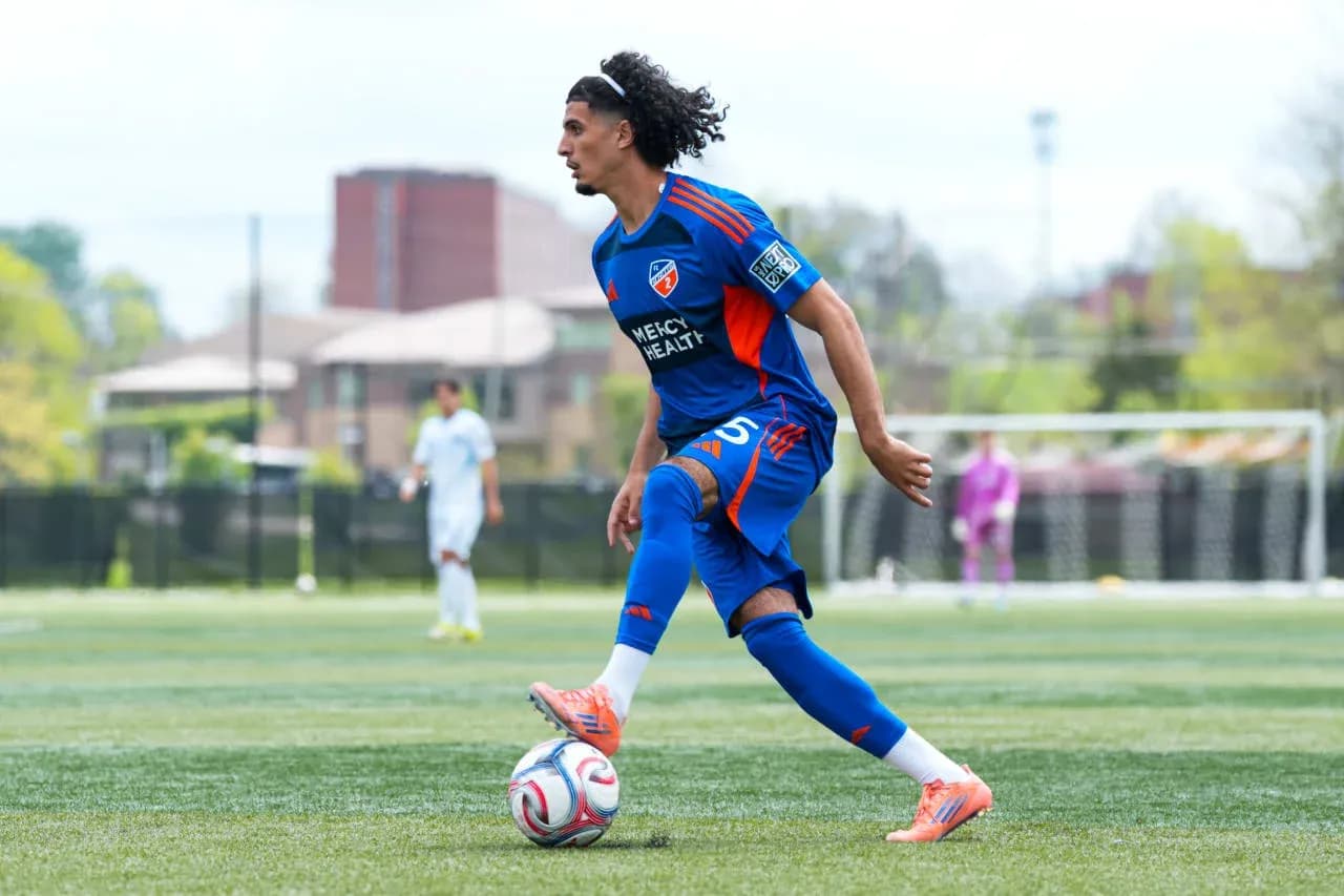 Player in action during New York City II match
