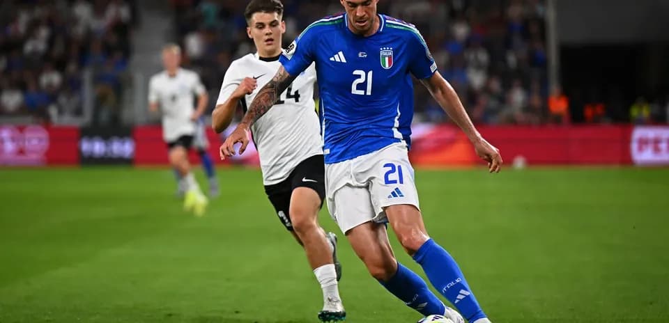 Alessandro Bastoni Boosts Italy's World Cup Hopes