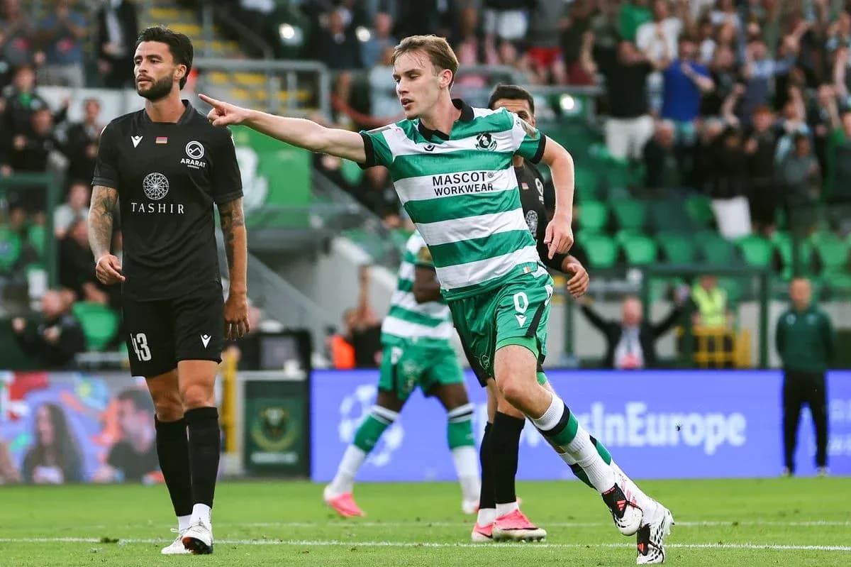 Shamrock Rovers player celebrating during match