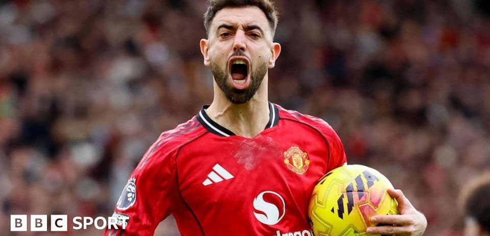 Bruno Fernandes celebrating with ball after scoring goal
