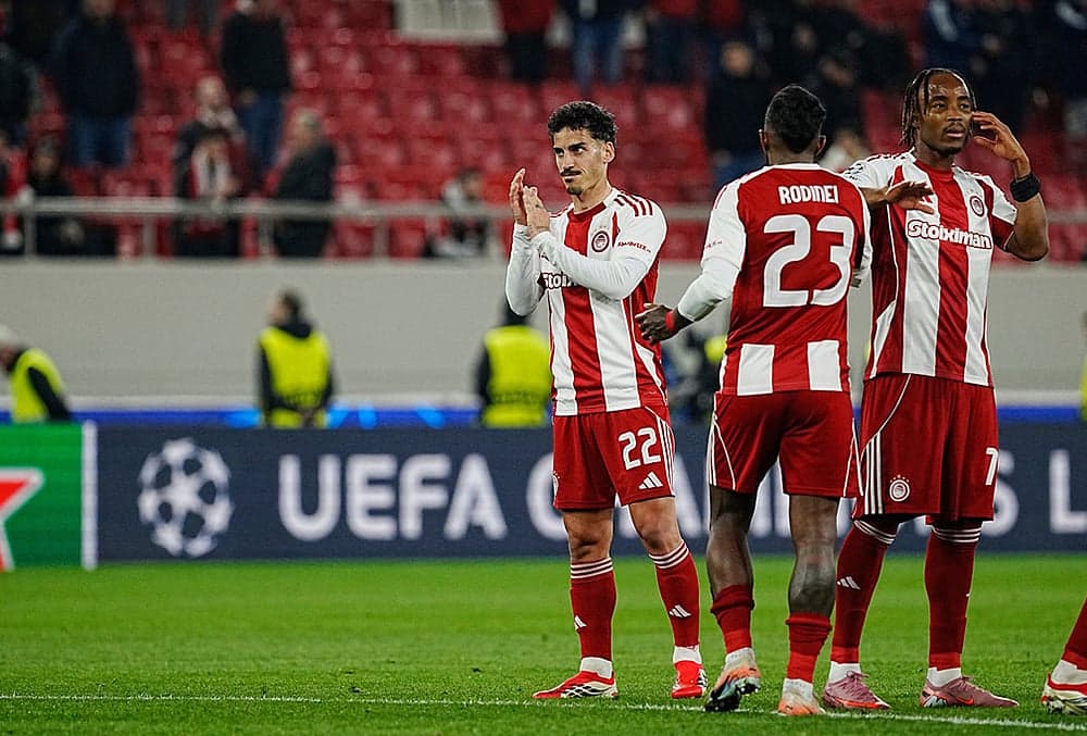 Bayer Leverkusen Overcomes Olympiakos Piraeus 2–0 in UEFA Champions League