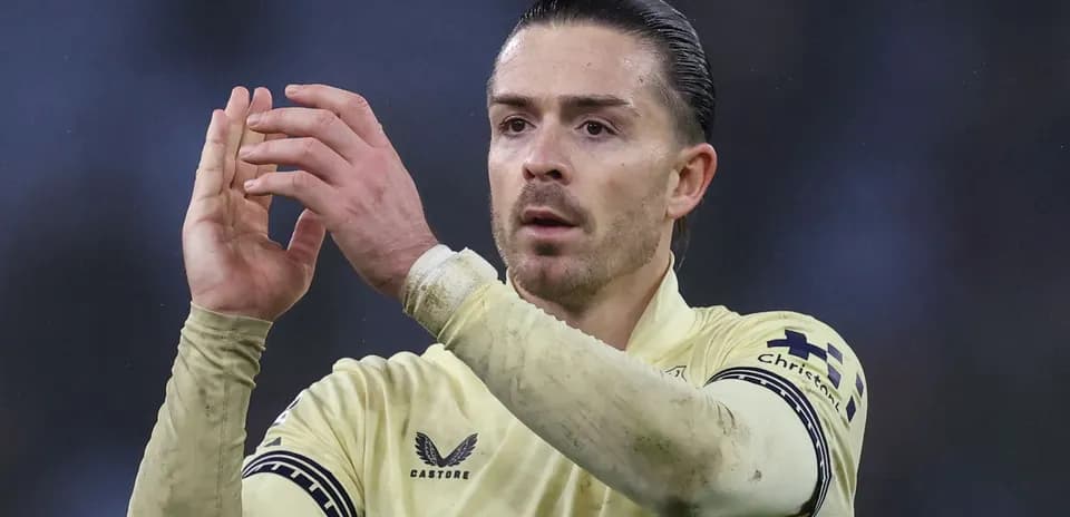 Player applauding fans wearing yellow jersey