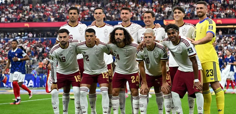 Spain national team posing for a group photo
