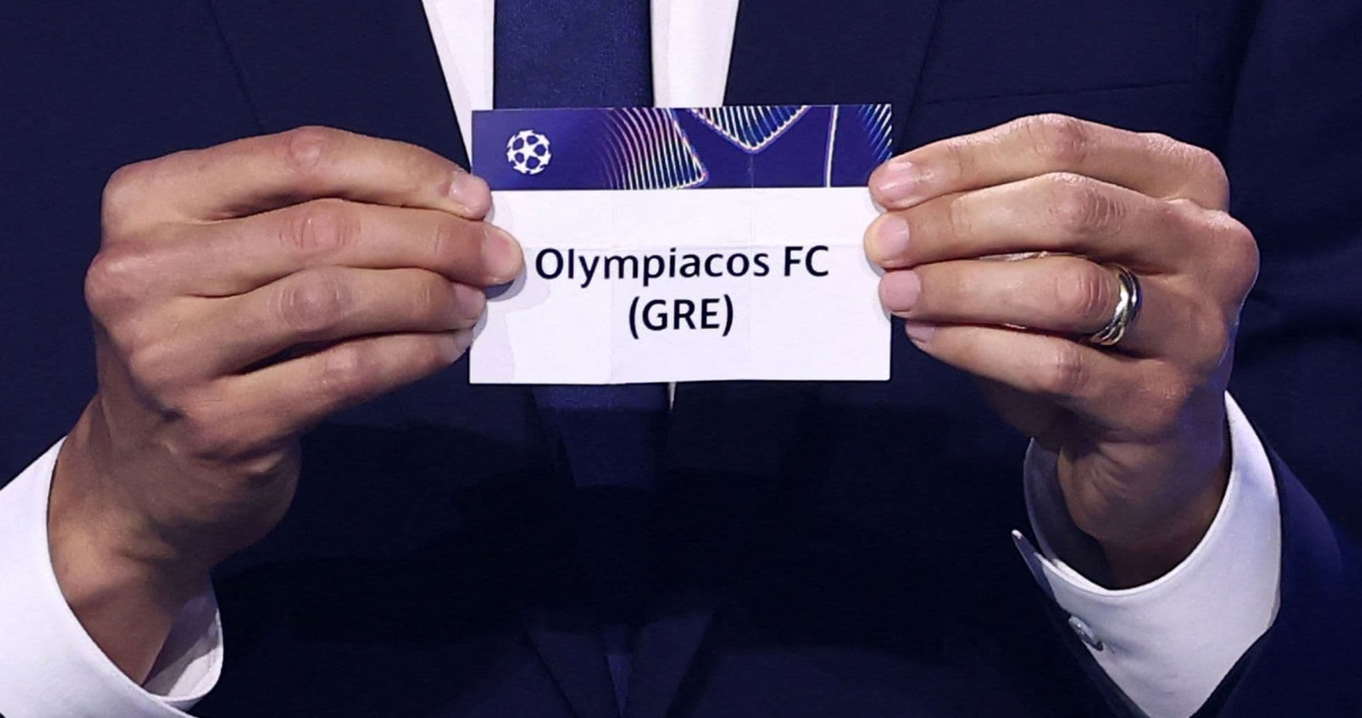 Football illustration used for match coverage - i253ht5g.jpg