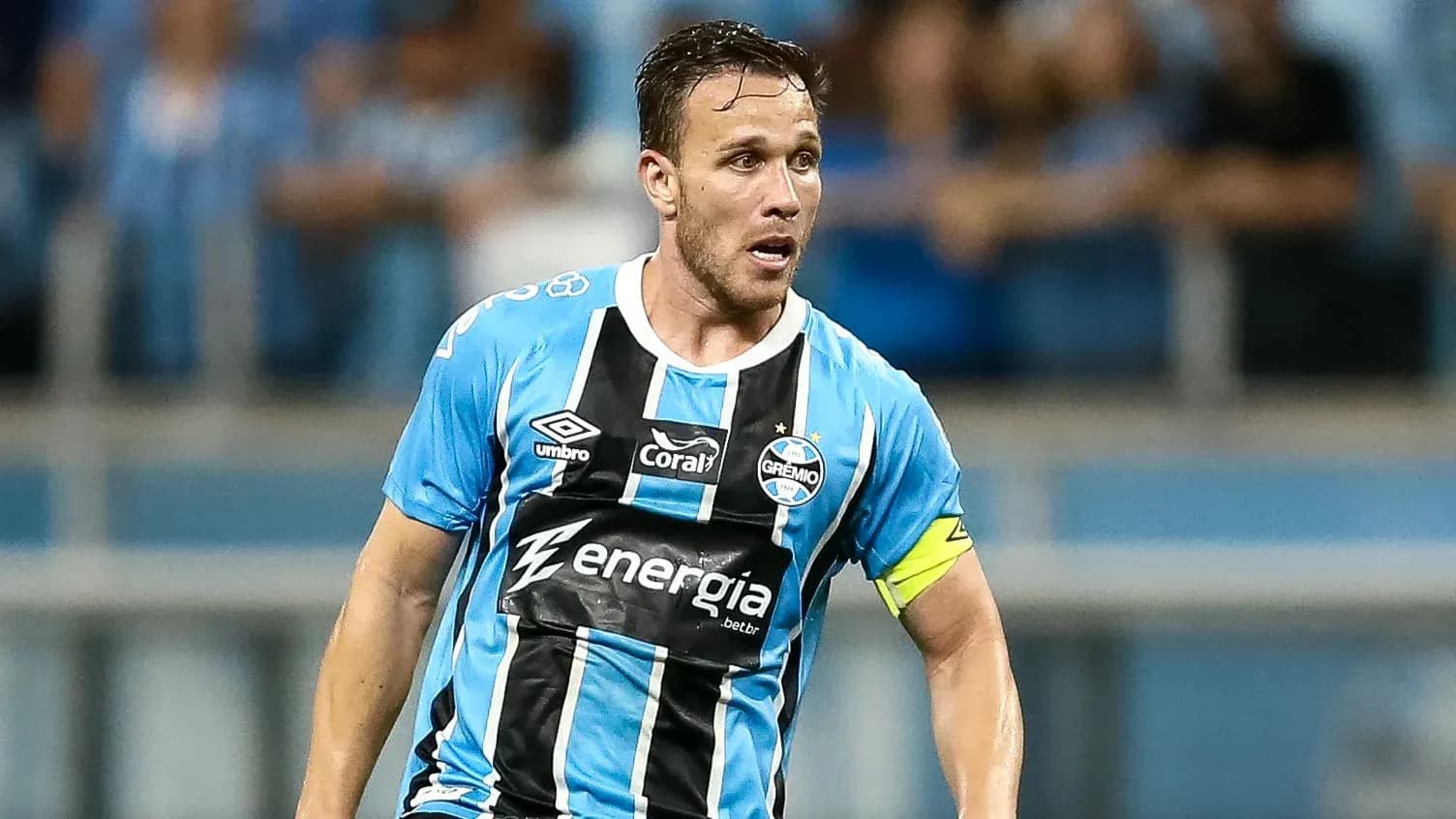 Player in Grêmio jersey during a match