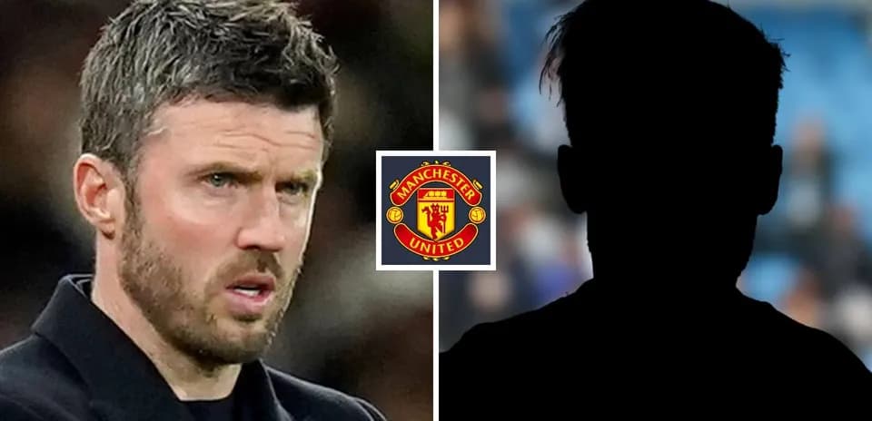 Coach and silhouette of unidentified player with Manchester United logo