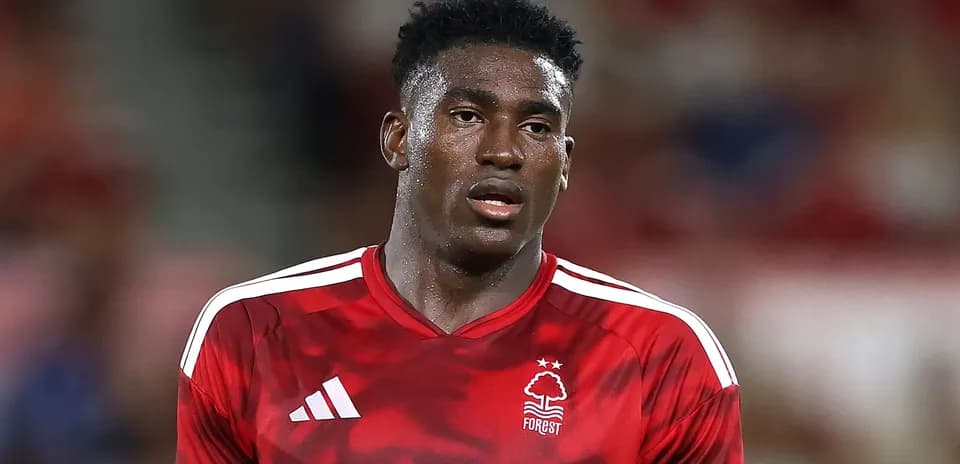 Player wearing Nottingham Forest jersey during match