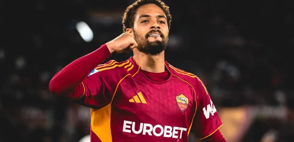 Player celebrating goal for AS Roma