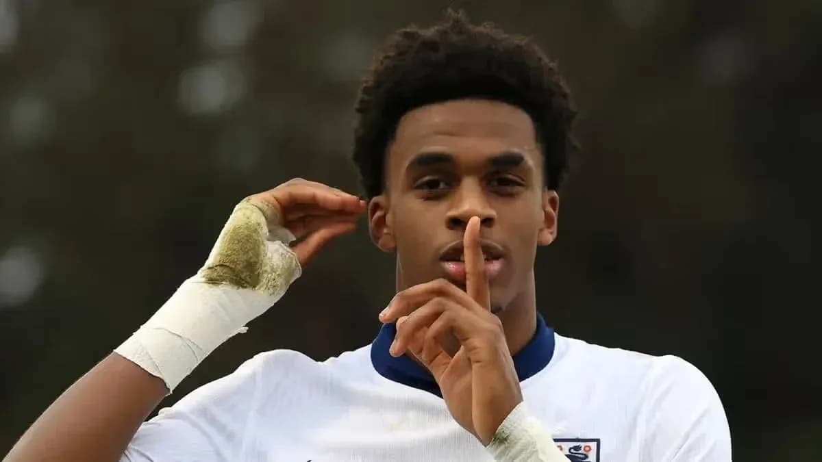 Player signaling for silence during match celebration
