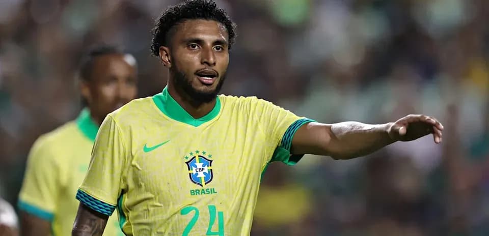 Brazilian player directing teammates during match