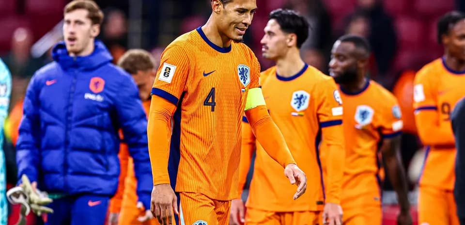 Netherlands team leaving the pitch after match