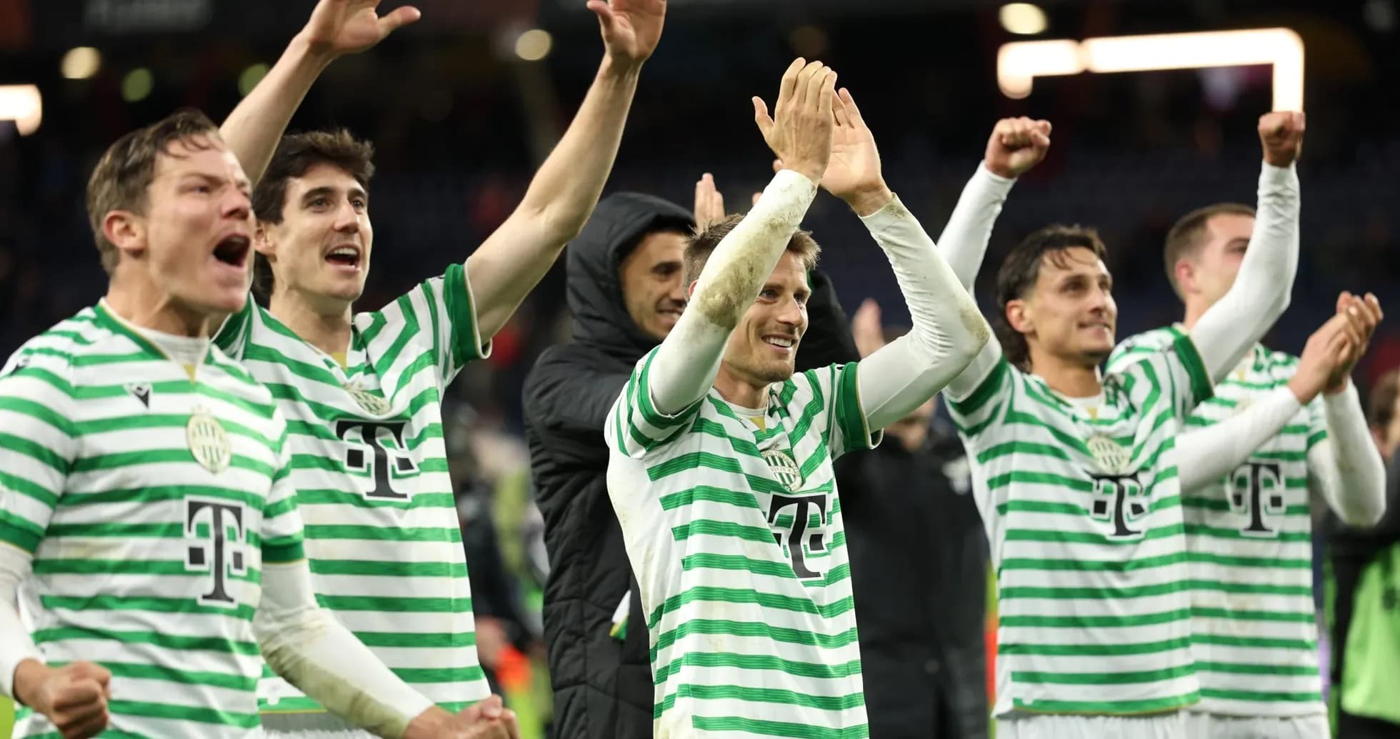 Ferencvarosi TC players celebrating victory