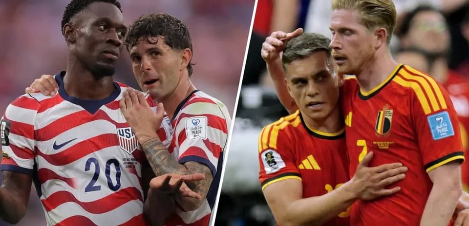 Players from USA and Belgium during World Cup match