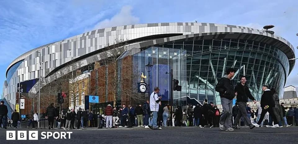 Fans gathering outside Tottenham Hotspur Stadium